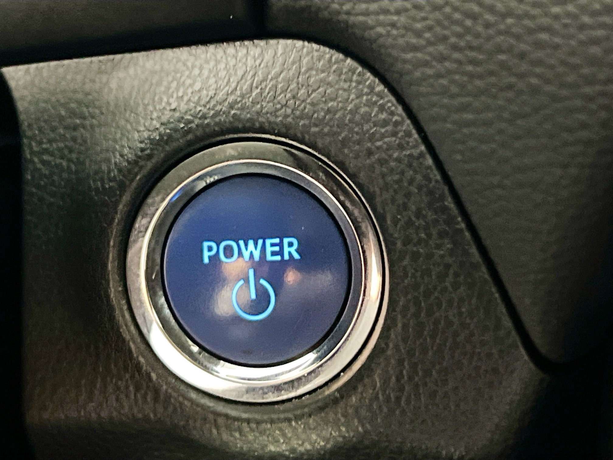Used 2020 Toyota RAV4 XLE w/ Convenience Package AWD/4WD image 24