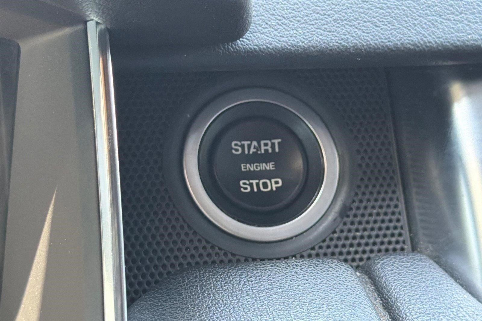 Used 2019 Land Rover Range Rover Sport SE AWD/4WD image 35