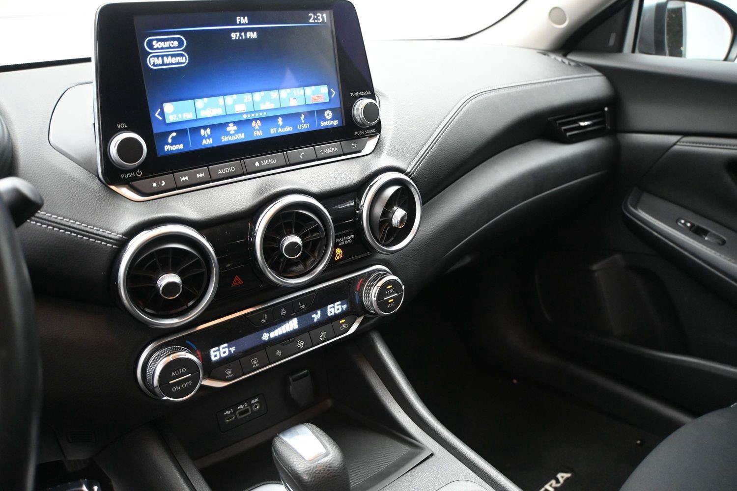 Used 2022 Nissan Sentra SV w/ All-Weather Package FWD image 4