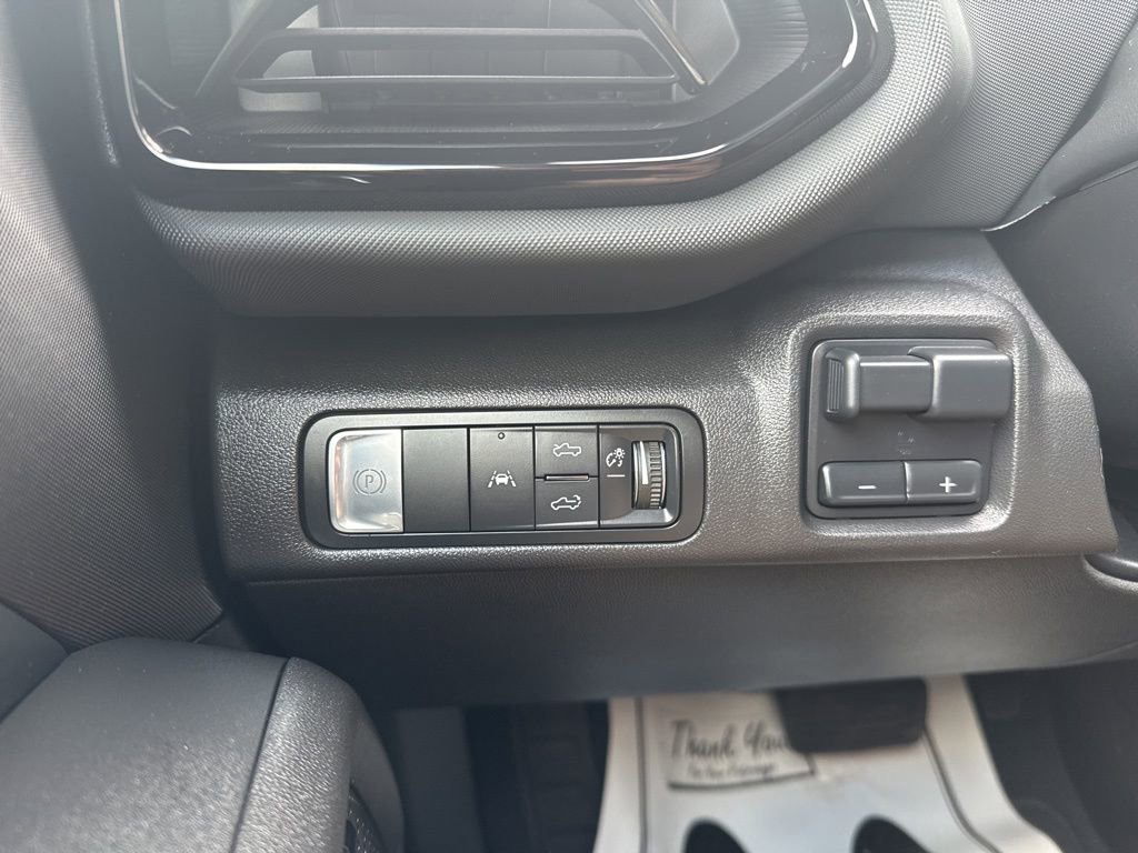 New 2026 Chevrolet Silverado EV Trail Boss w/ Premium Package image 15