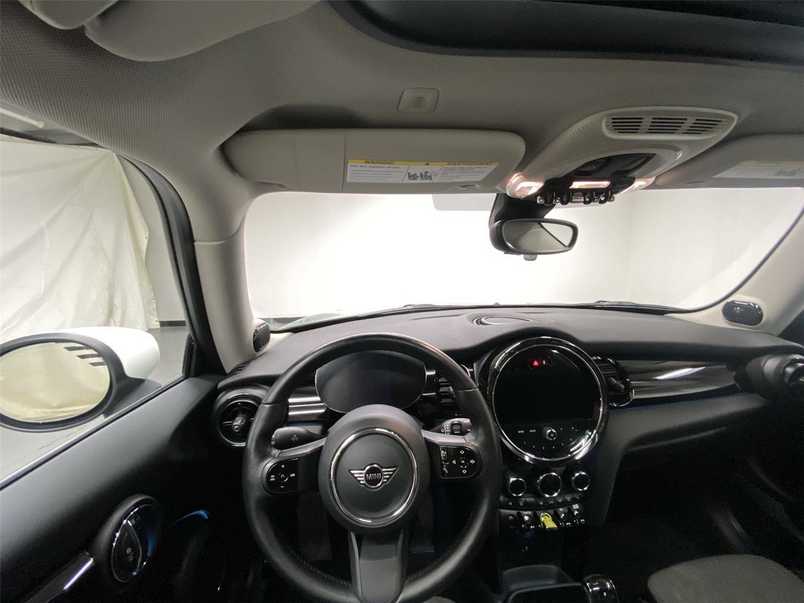 Used 2022 MINI Cooper SE FWD image 31
