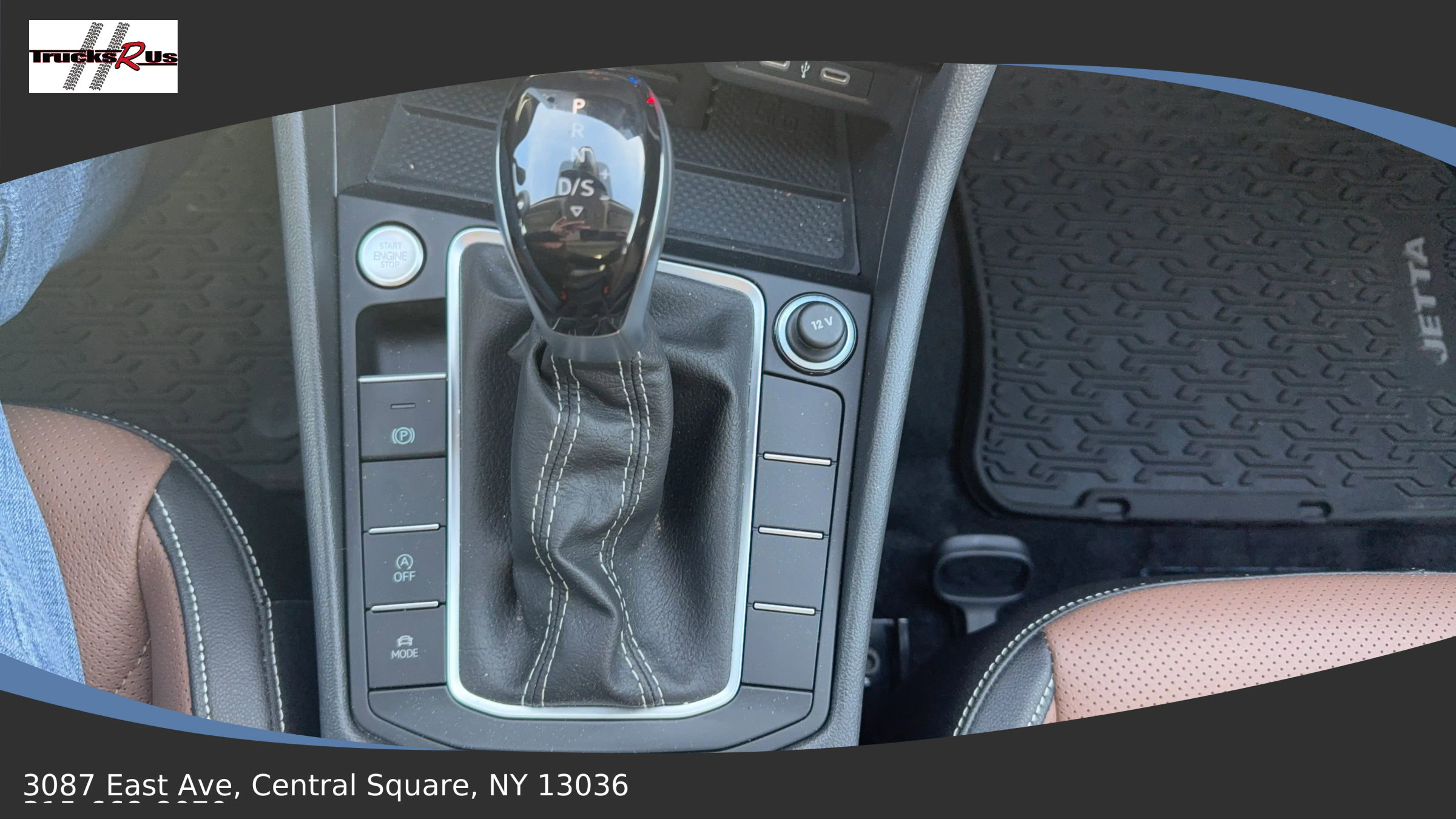 Used 2025 Volkswagen Jetta SEL image 29