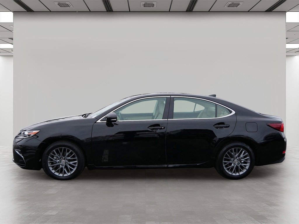 Used 2018 Lexus ES 350 w/ Premier Package image 3