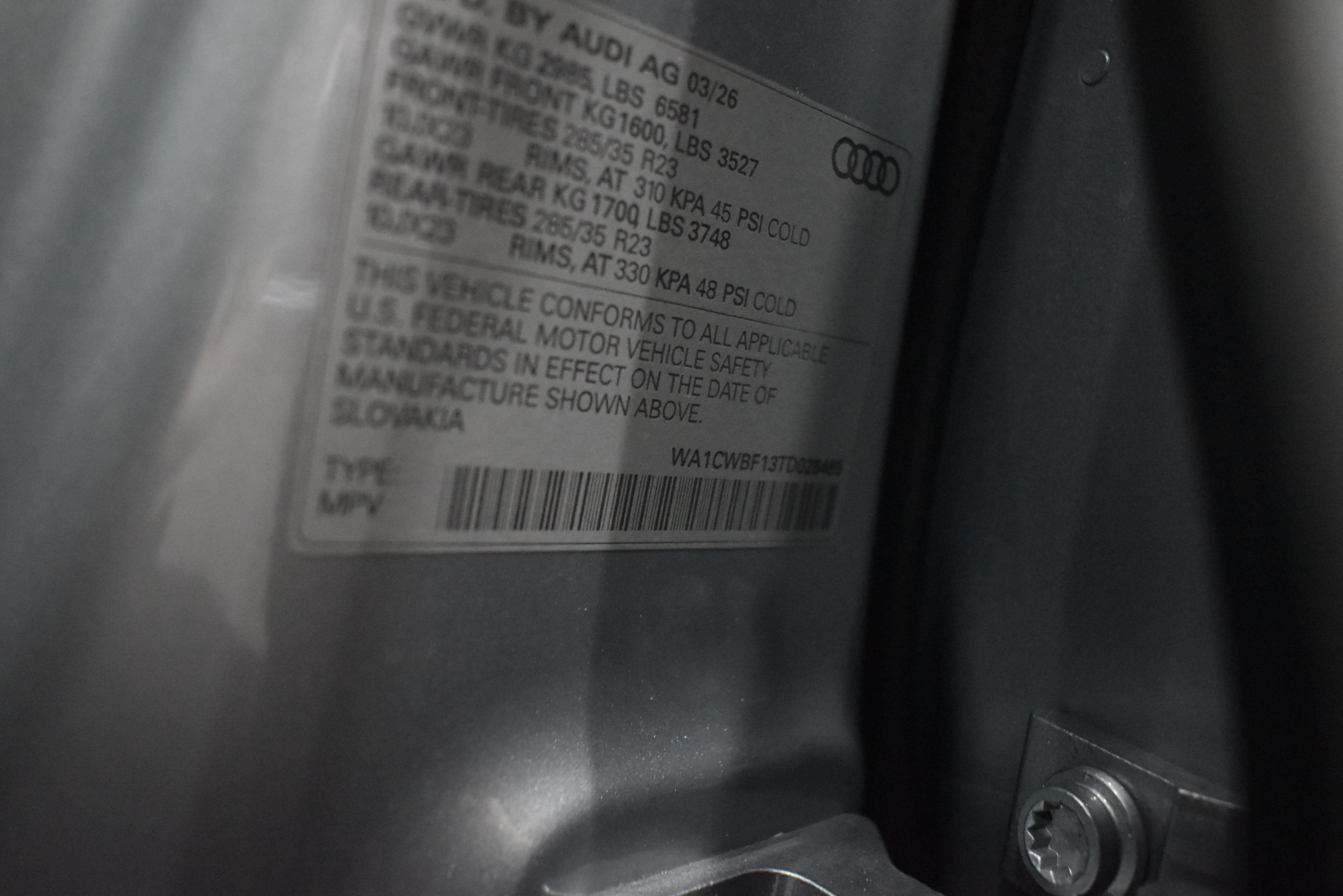 New 2026 Audi SQ8 Prestige AWD/4WD image 32