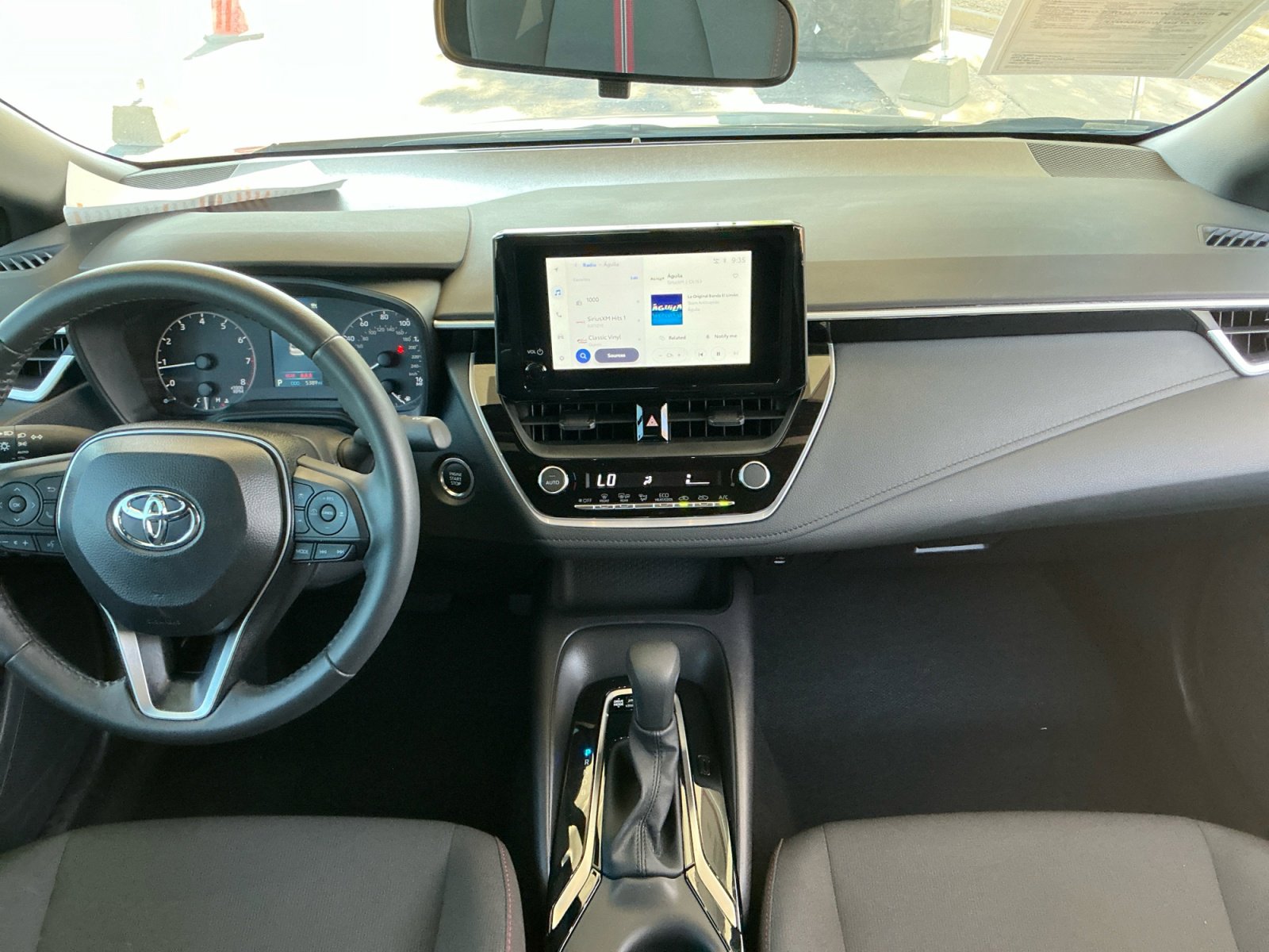 Certified 2025 Toyota Corolla SE FWD image 20