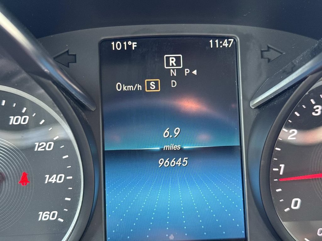 Used 2019 Mercedes-Benz C 300 Sedan image 29