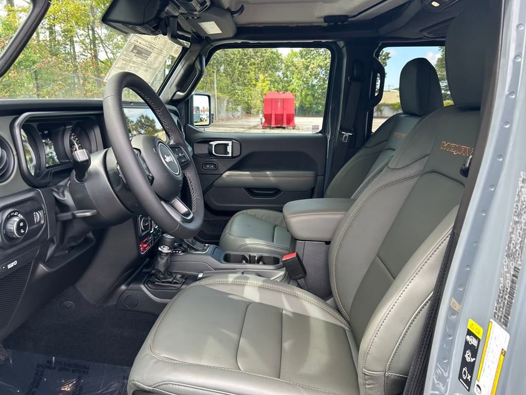 New 2025 Jeep Gladiator Mojave image 21