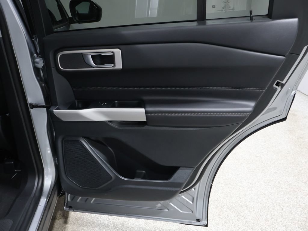 Used 2024 Ford Explorer XLT w/ Equipment Group 202A image 22