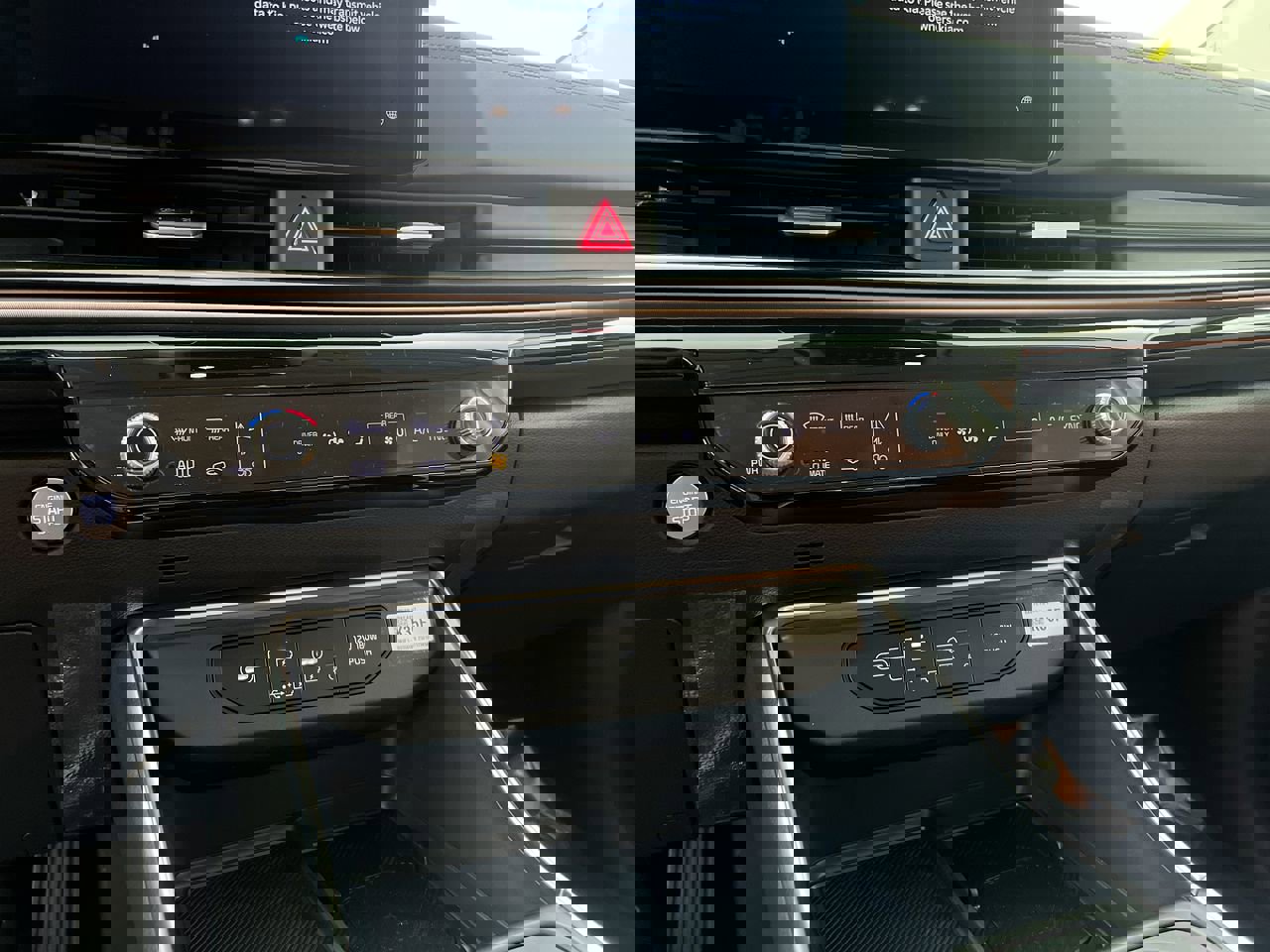 New 2026 Kia Carnival SX w/ SX Dark Edition Package image 25