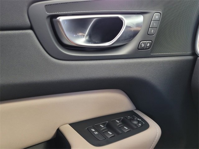 New 2026 Volvo XC60 B5 Plus w/ Protection Package Premier image 23