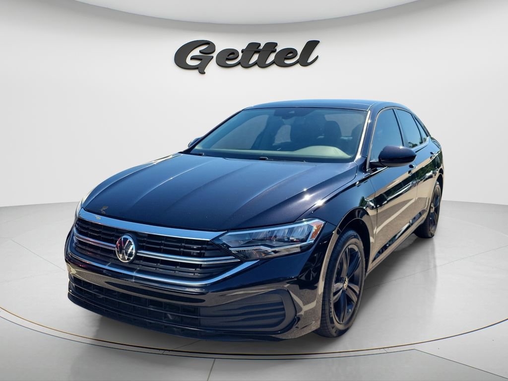 Used 2024 Volkswagen Jetta SE w/ Panoramic Sunroof Package
