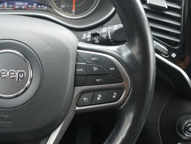 Used 2021 Jeep Cherokee Limited w/ Elite Package AWD/4WD image 18