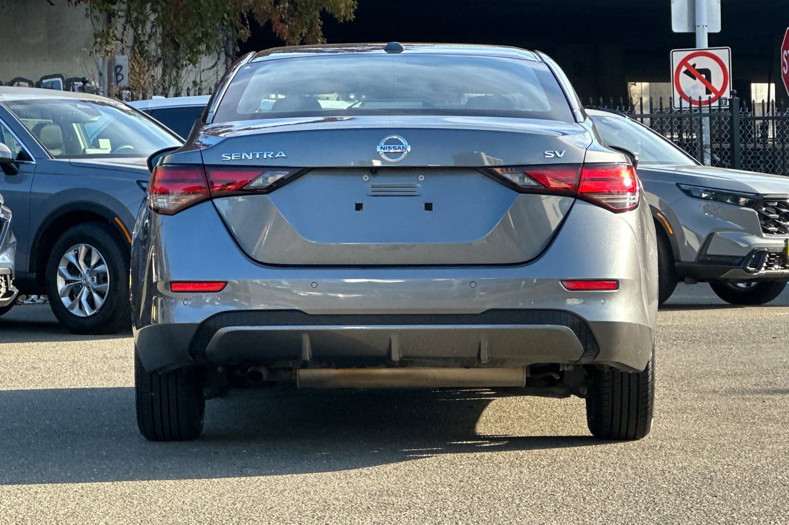 Used 2023 Nissan Sentra SV image 5