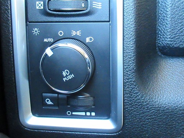 Used 2014 RAM 1500 Limited image 28