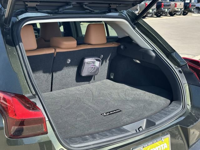 Used 2022 Lexus UX 250h 250h Base w/ Premium Package image 32