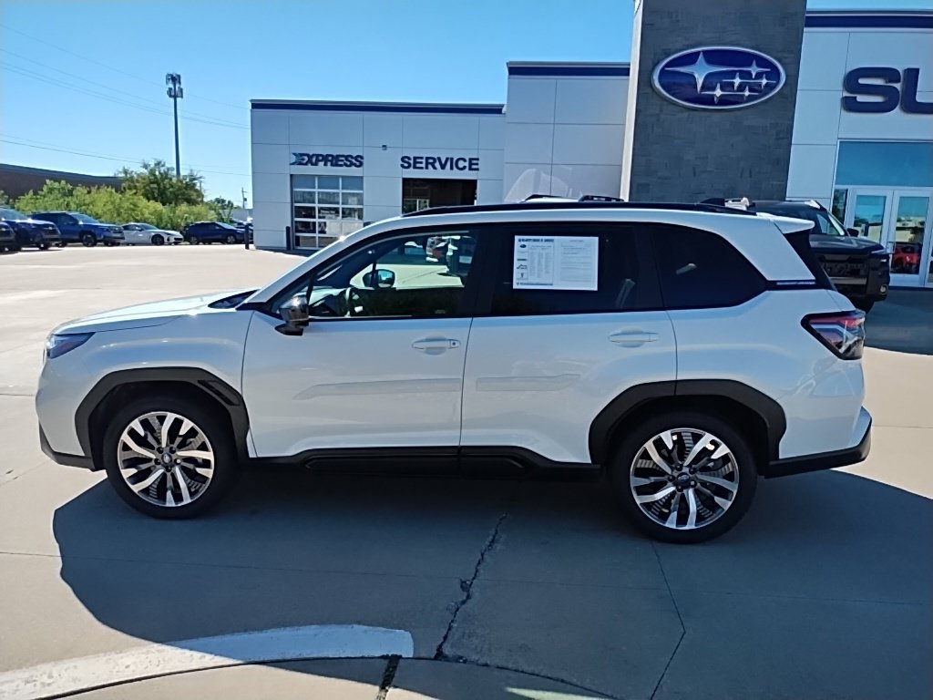 Used 2026 Subaru Forester Touring AWD/4WD image 8