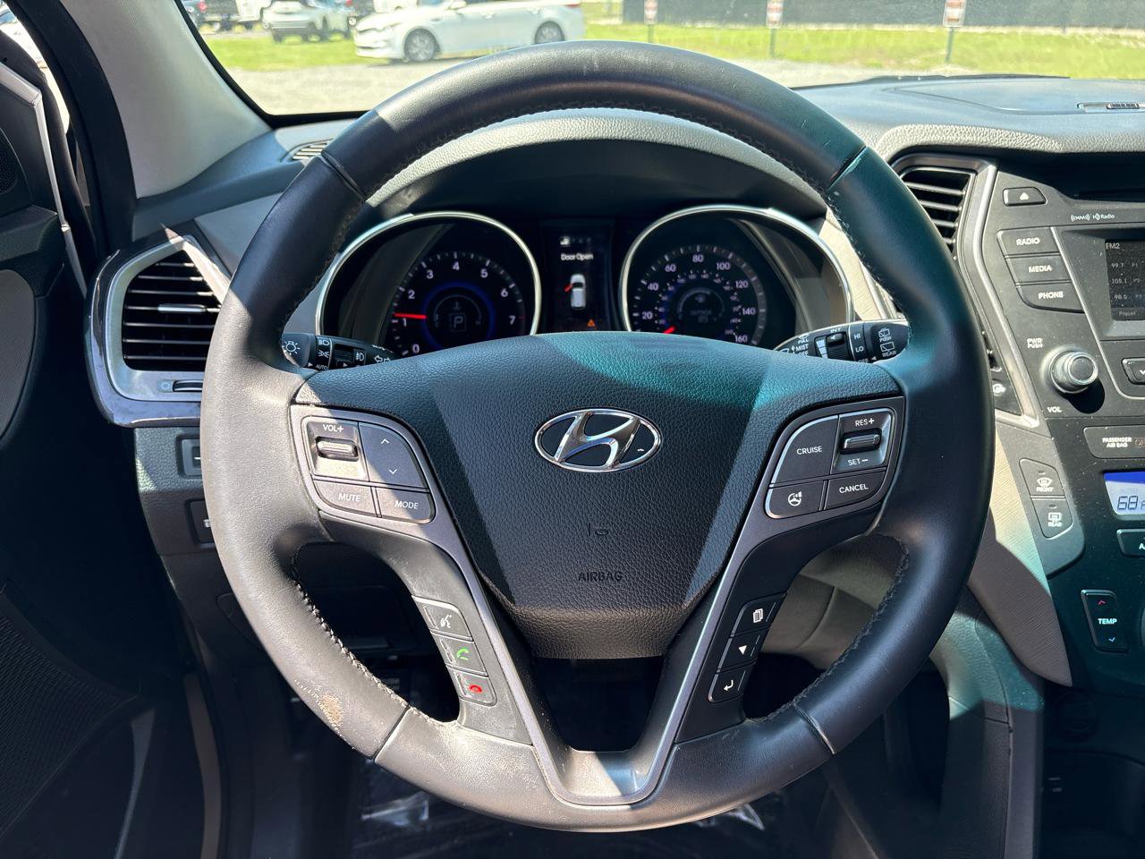 Used 2016 Hyundai Santa Fe Limited FWD image 11