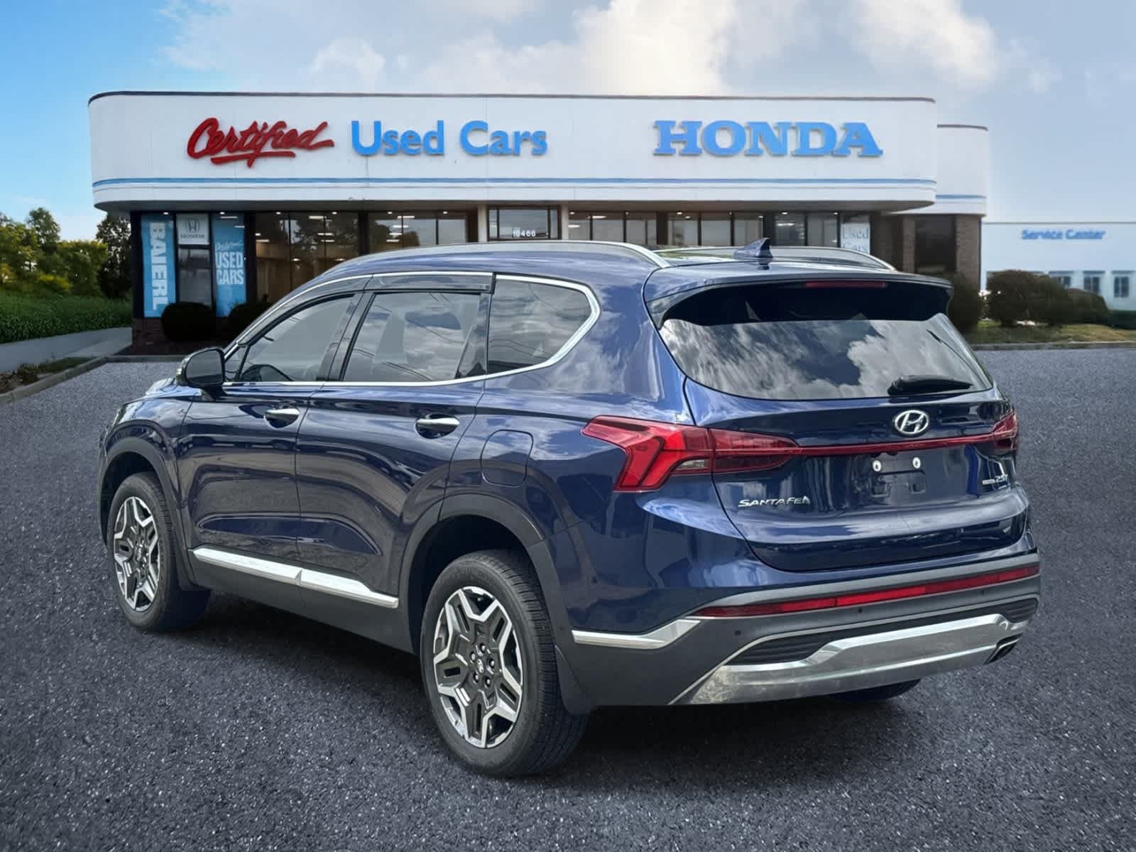 Used 2023 Hyundai Santa Fe Limited AWD/4WD image 3