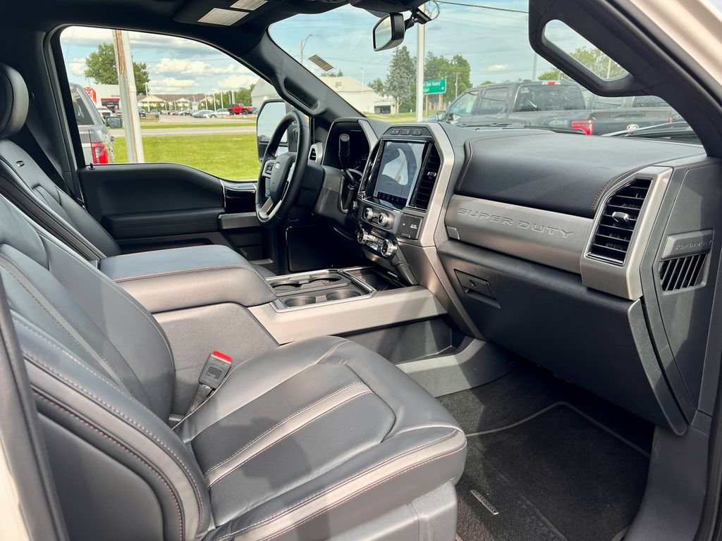 Used 2022 Ford F350 Platinum AWD/4WD image 17