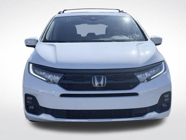 Used 2025 Honda Odyssey Touring image 2