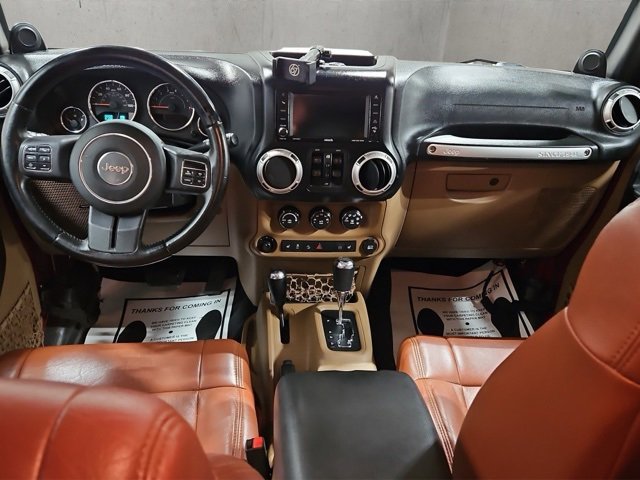Used 2012 Jeep Wrangler Unlimited Sahara w/ Connectivity Group image 11