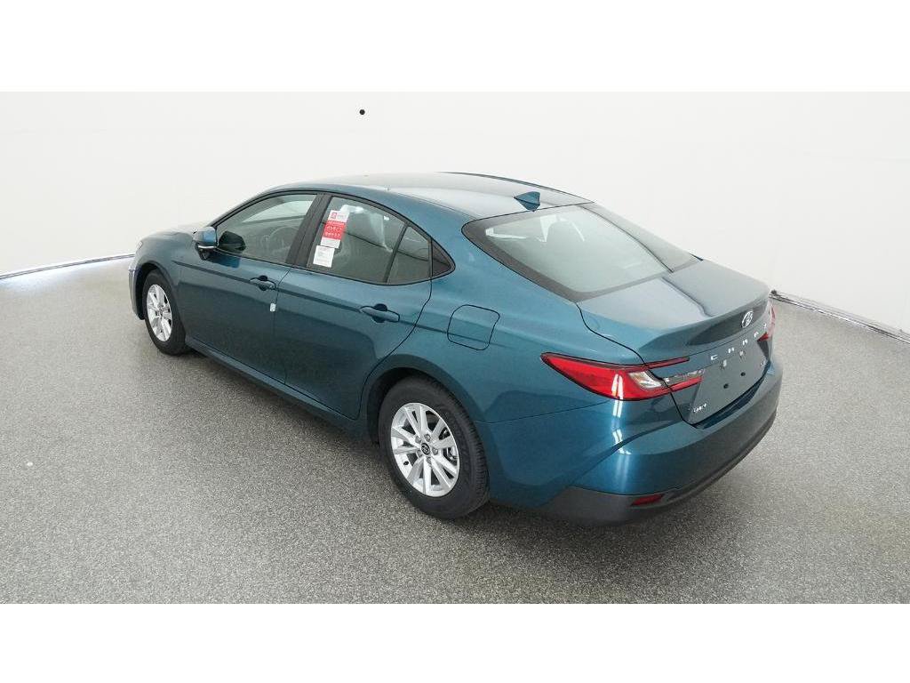 Used 2025 Toyota Camry LE FWD image 7