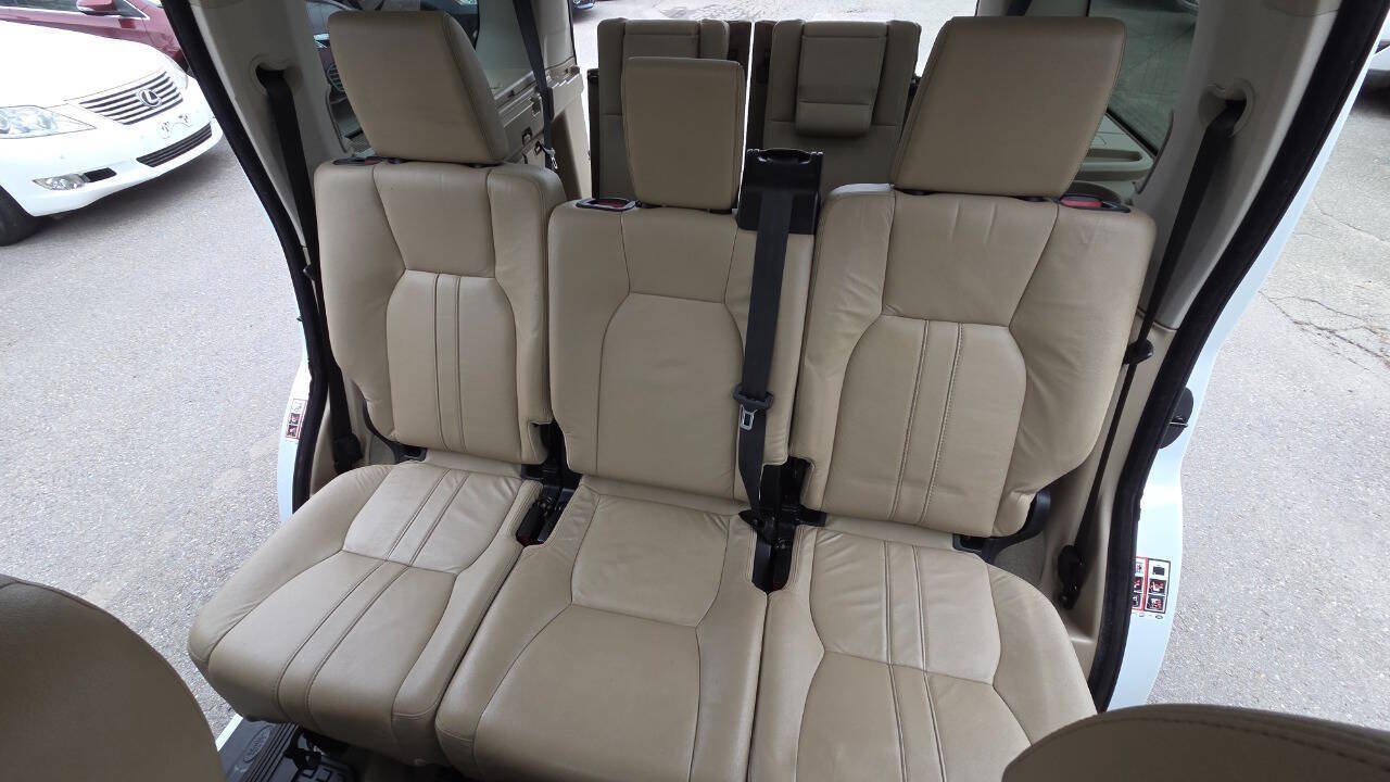 Used 2012 Land Rover LR4 HSE AWD/4WD image 30