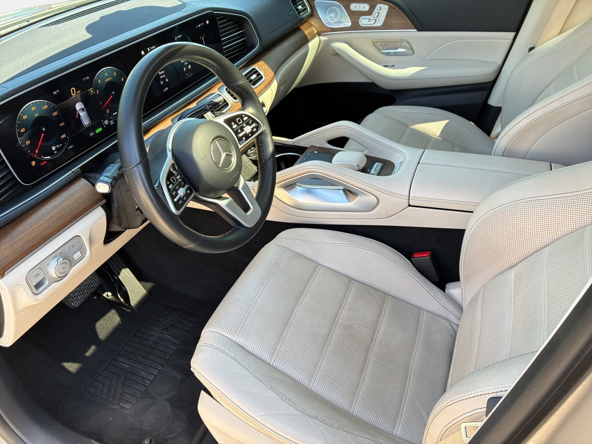 Used 2021 Mercedes-Benz GLE 580 4MATIC image 16