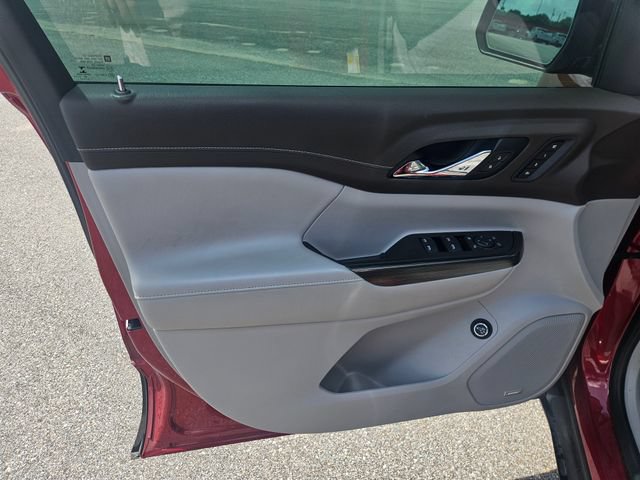 Used 2021 GMC Acadia SLT w/ Premium Package FWD image 10