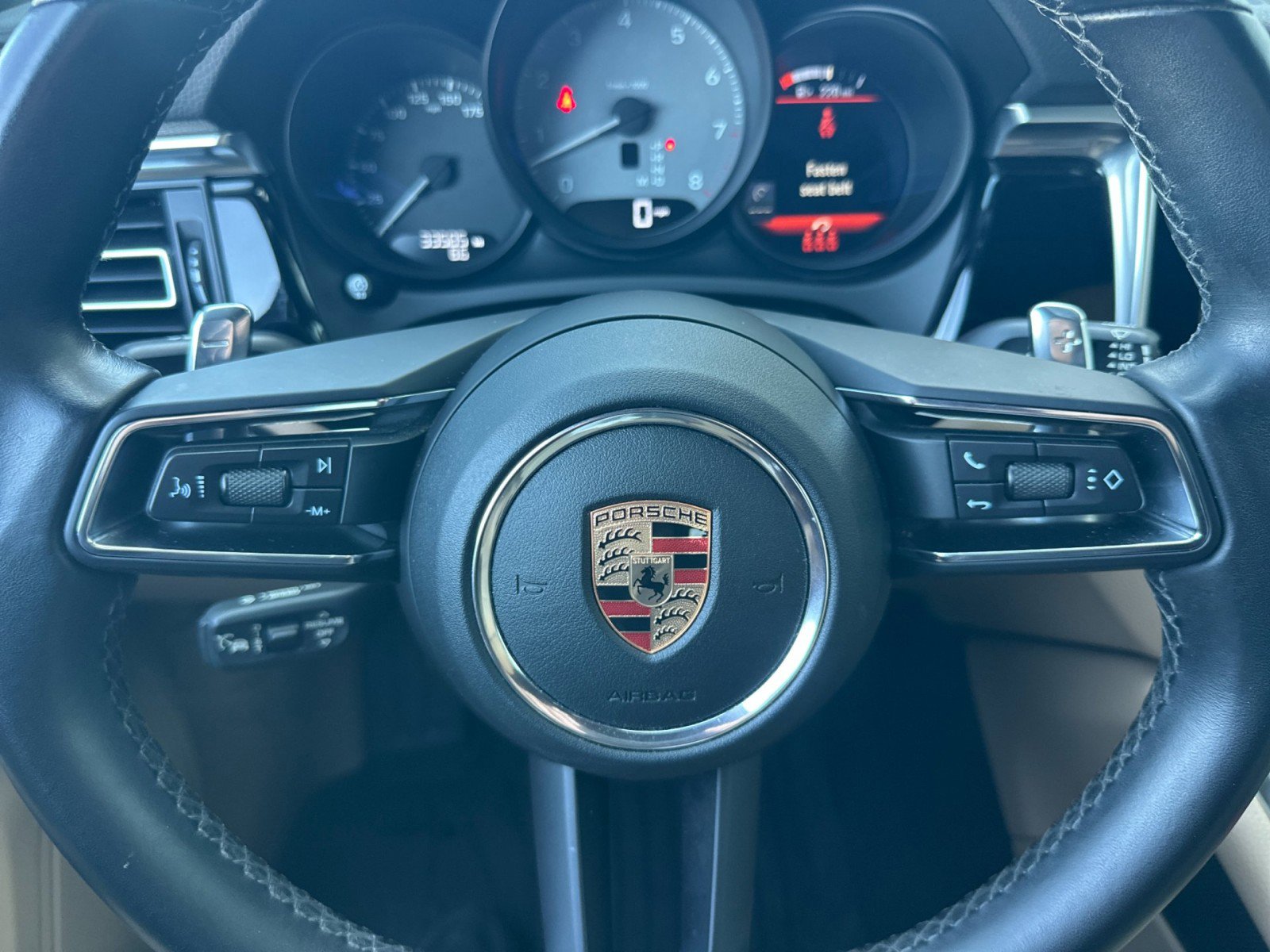 Certified 2023 Porsche Macan S image 23