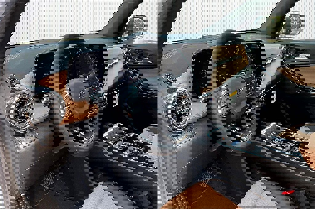 New 2026 Chevrolet Equinox ACTIV w/ Convenience Package III image 3