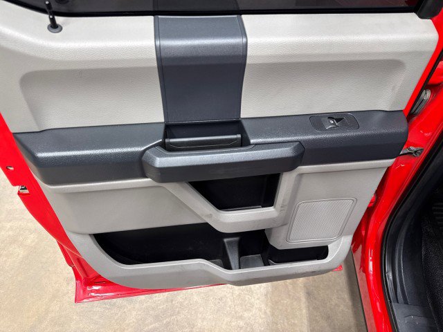 Used 2022 Ford F550 XL Crew Cab 203 4WD w/ Power Equipment Group image 27