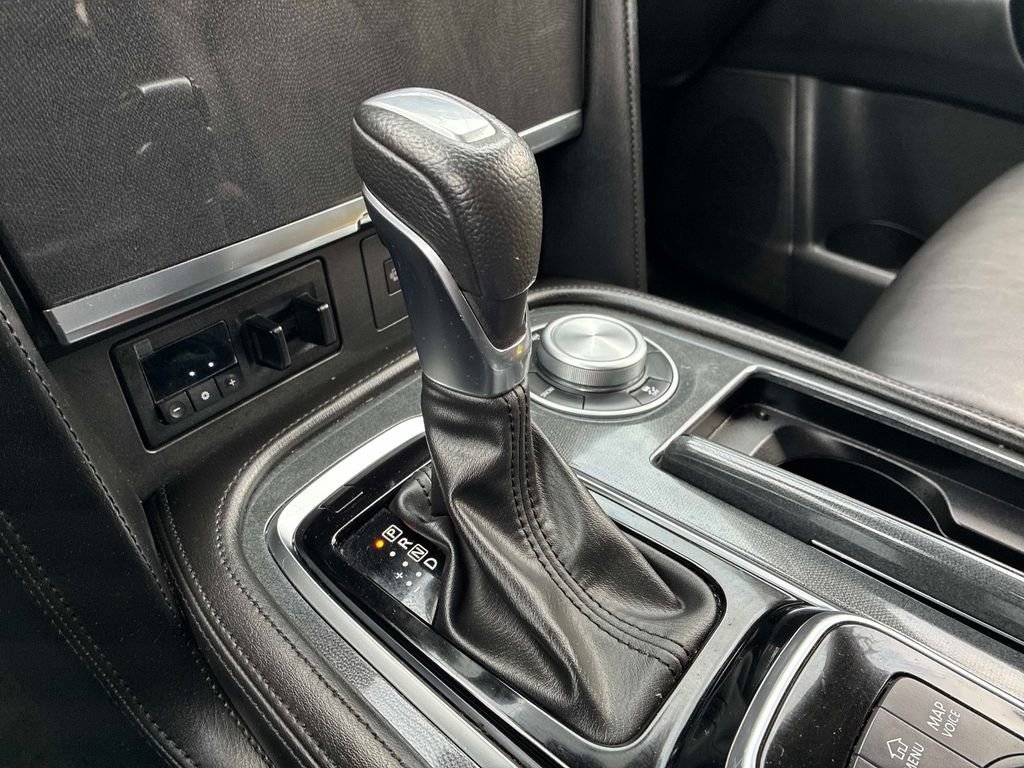 Used 2024 Nissan Armada SV w/ Cargo Package AWD/4WD image 32