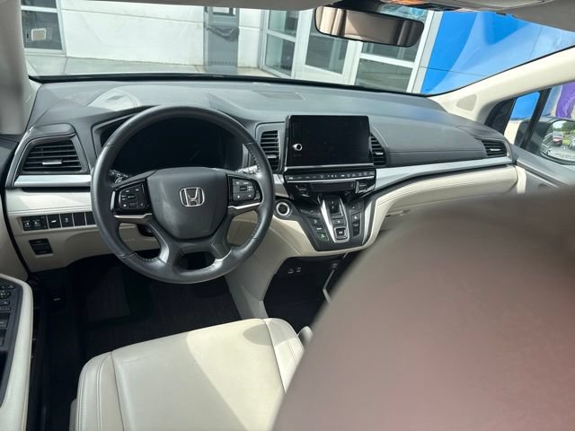 Used 2025 Honda Odyssey EX-L image 16