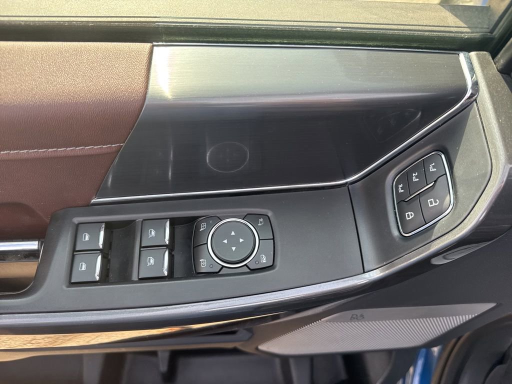 Used 2022 Ford F150 Lariat w/ Equipment Group 502A High image 9