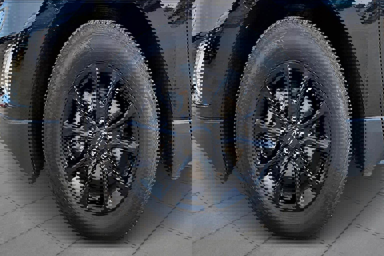 Used 2020 Chevrolet Equinox LT w/ Driver Convenience Package image 10