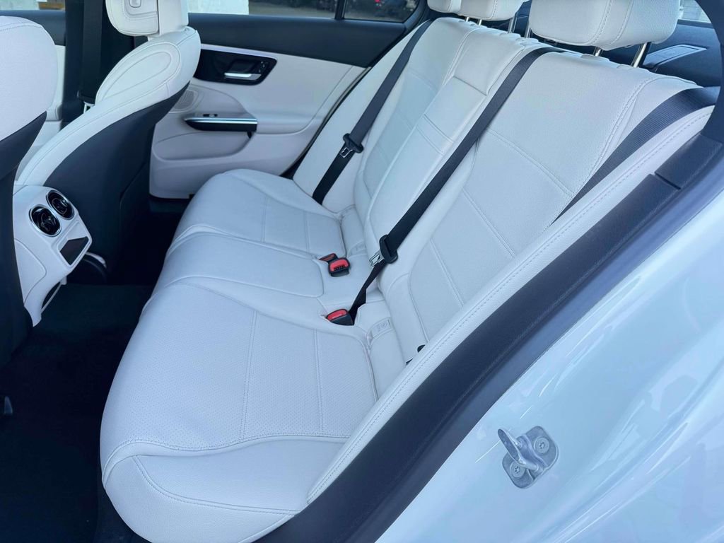 Used 2026 Mercedes-Benz C 300 Sedan image 6