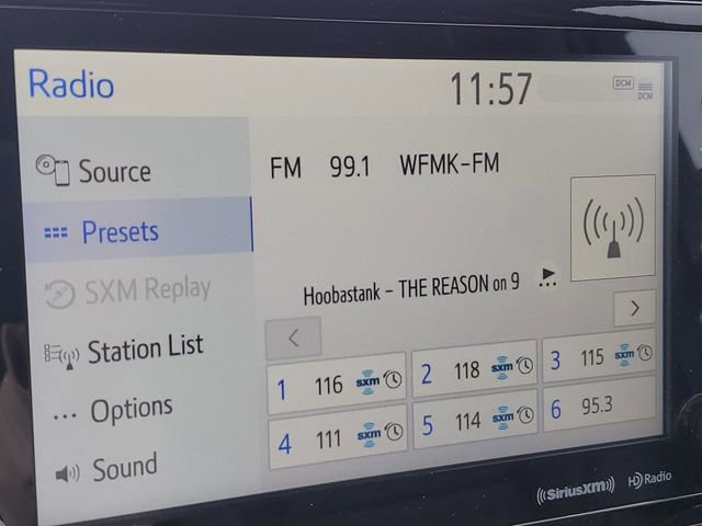 Used 2022 Toyota Highlander XLE image 13