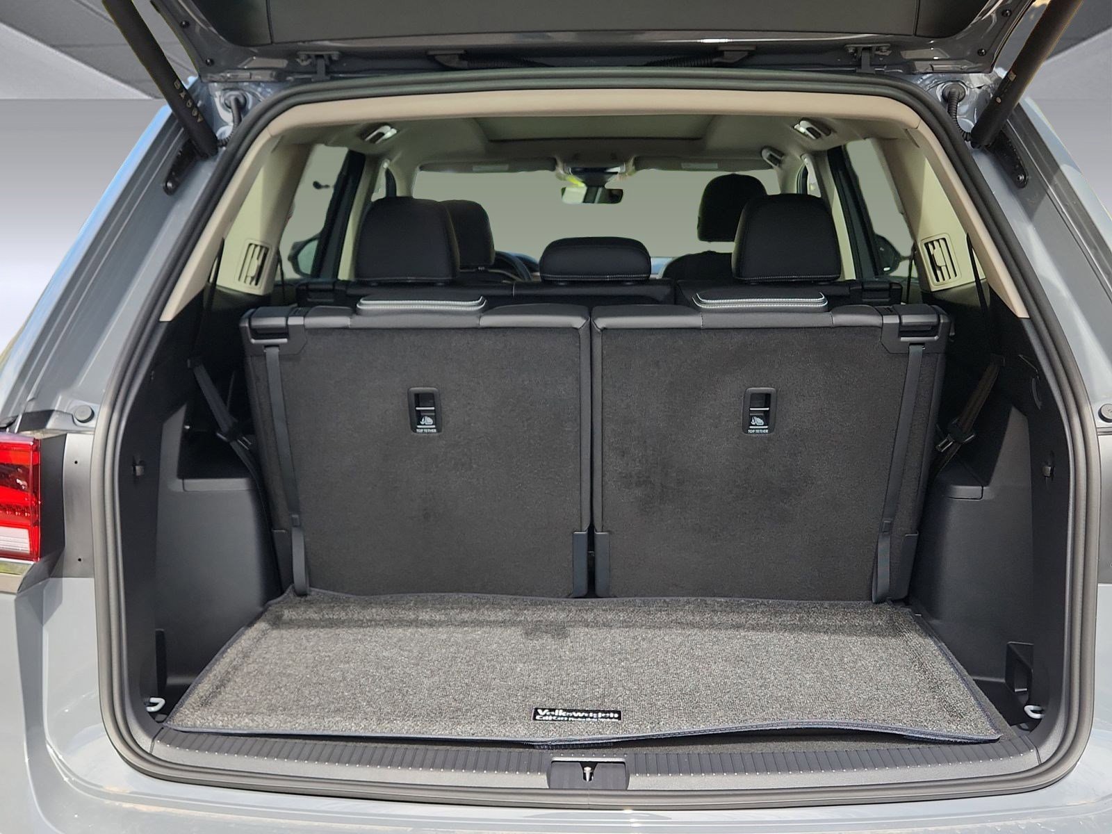 New 2025 Volkswagen Atlas SEL image 14
