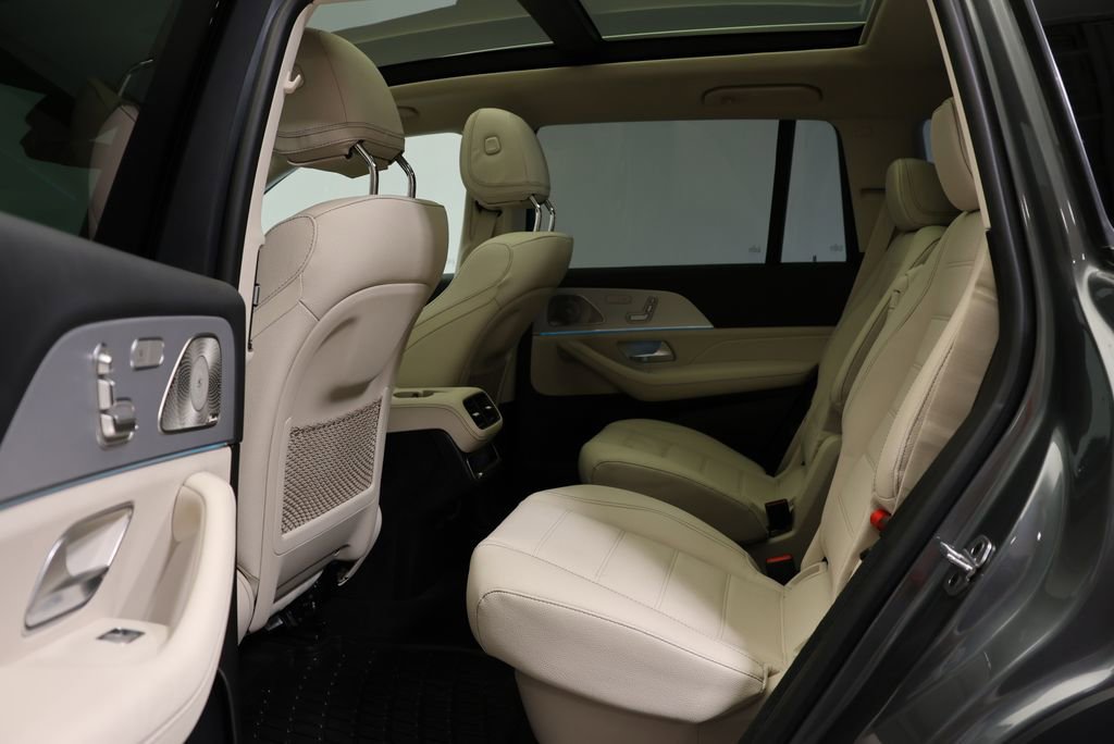 Certified 2023 Mercedes-Benz GLS 450 4MATIC image 44