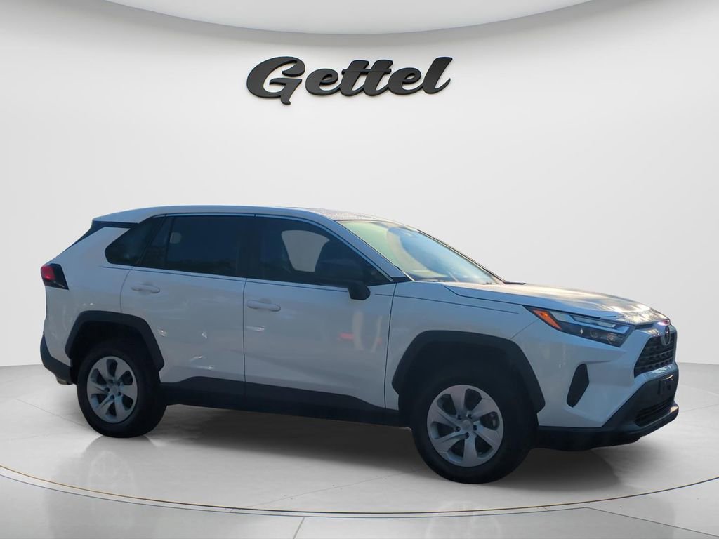 Certified 2023 Toyota RAV4 LE image 3