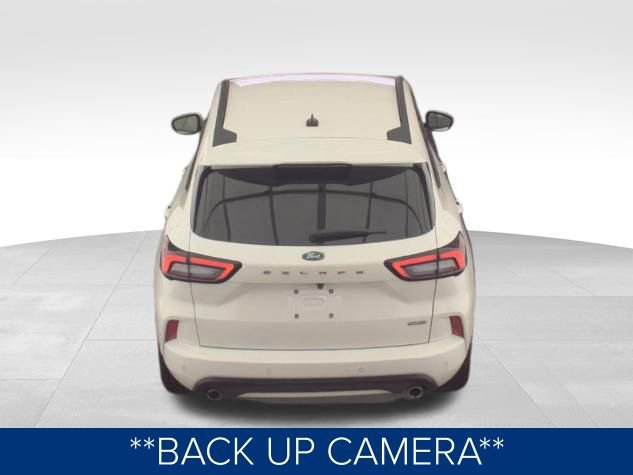 Used 2025 Ford Escape ST-Line Elite w/ Premium Technology Package image 6