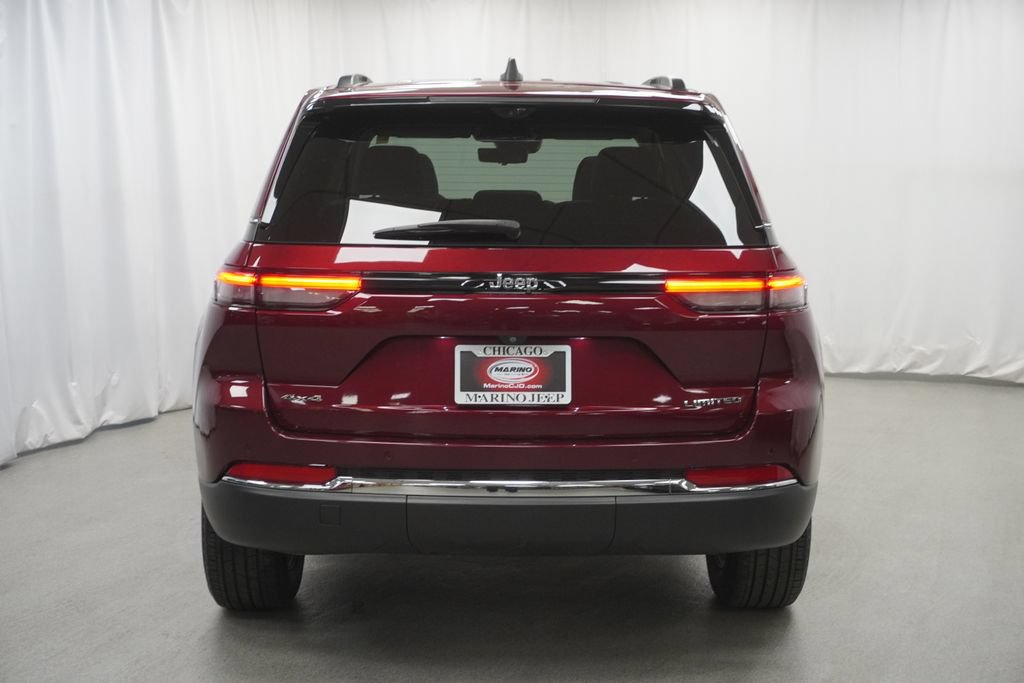Used 2024 Jeep Grand Cherokee Limited w/ Luxury Tech Group II AWD/4WD image 11