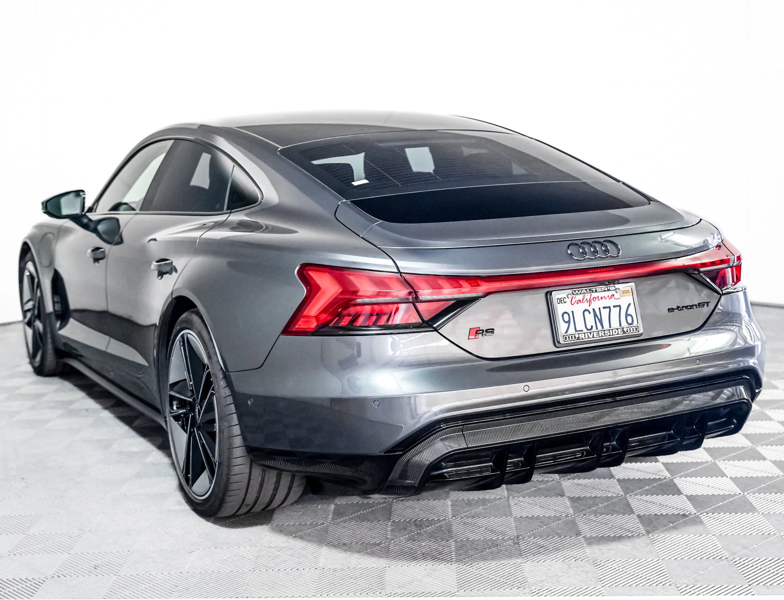 Used 2024 Audi RS e-tron GT w/ Carbon Performance Package image 2