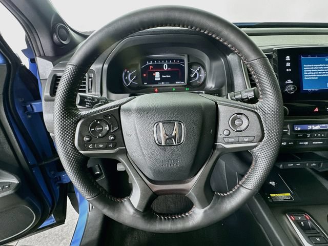 Certified 2025 Honda Passport TrailSport image 25