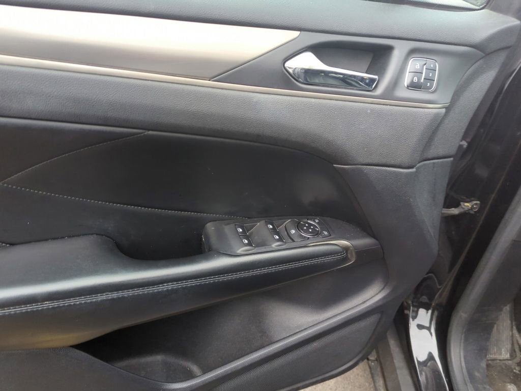 Used 2015 Lincoln MKC AWD image 6