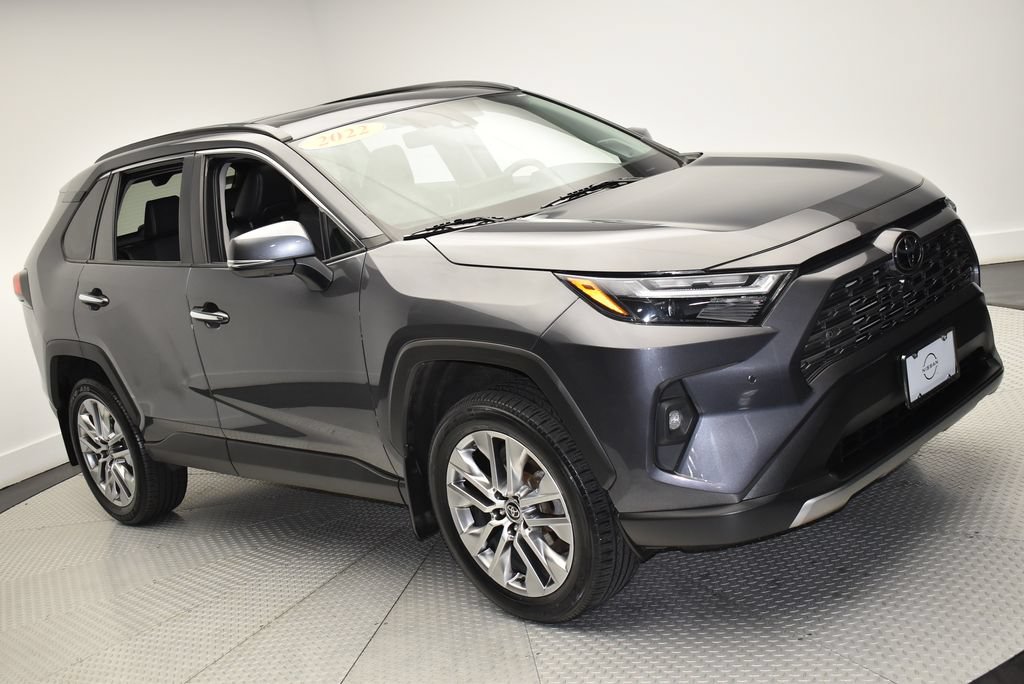 Used 2022 Toyota RAV4 Limited AWD/4WD image 3