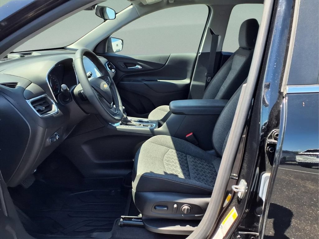 Certified 2024 Chevrolet Equinox LT AWD/4WD image 10