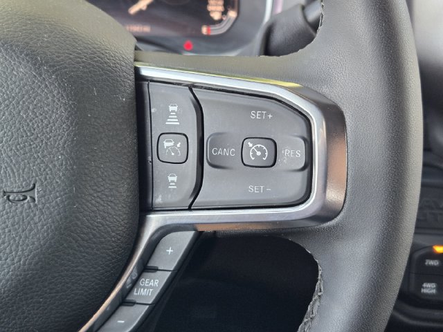Used 2026 RAM 2500 Laramie AWD/4WD image 36