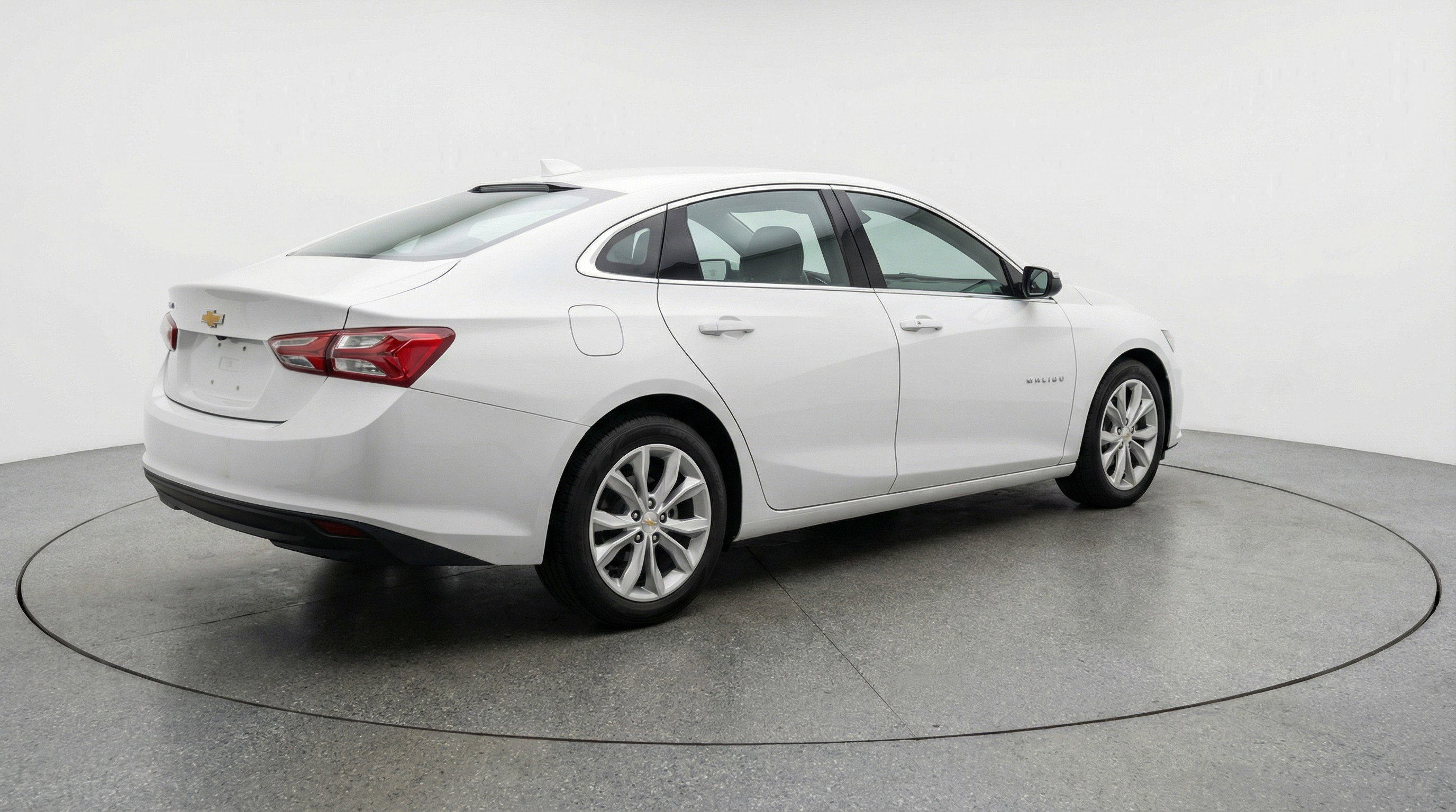 Used 2024 Chevrolet Malibu LT image 9